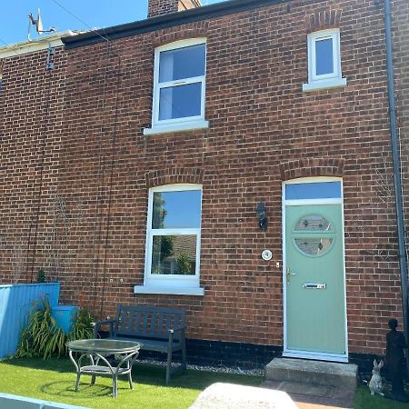 Ivy Coastal Cottage Кейстер-он-Си Экстерьер фото